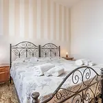 Daire La Torre Piano Terra Sul Mare Puglia On Line *