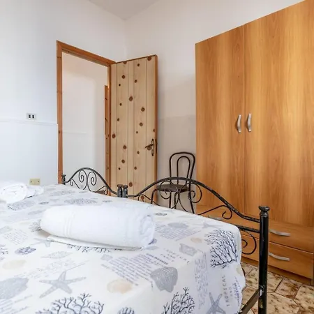 Appartement La Torre Piano Terra Sul Mare Puglia On Line