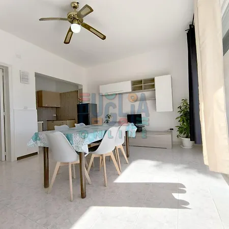 Appartement La Torre Piano Terra Sul Mare Puglia On Line