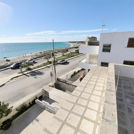 Apartman La Torre Piano Terra Sul Mare Puglia On Line Torre Mozza