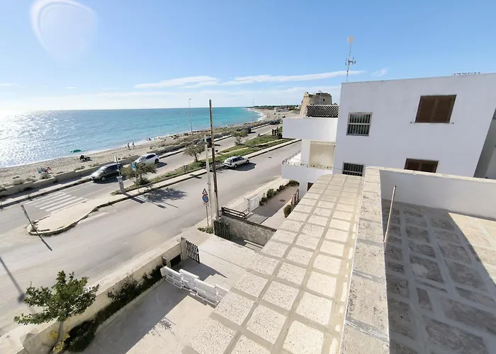 Apartman La Torre Piano Terra Sul Mare Puglia On Line Torre Mozza